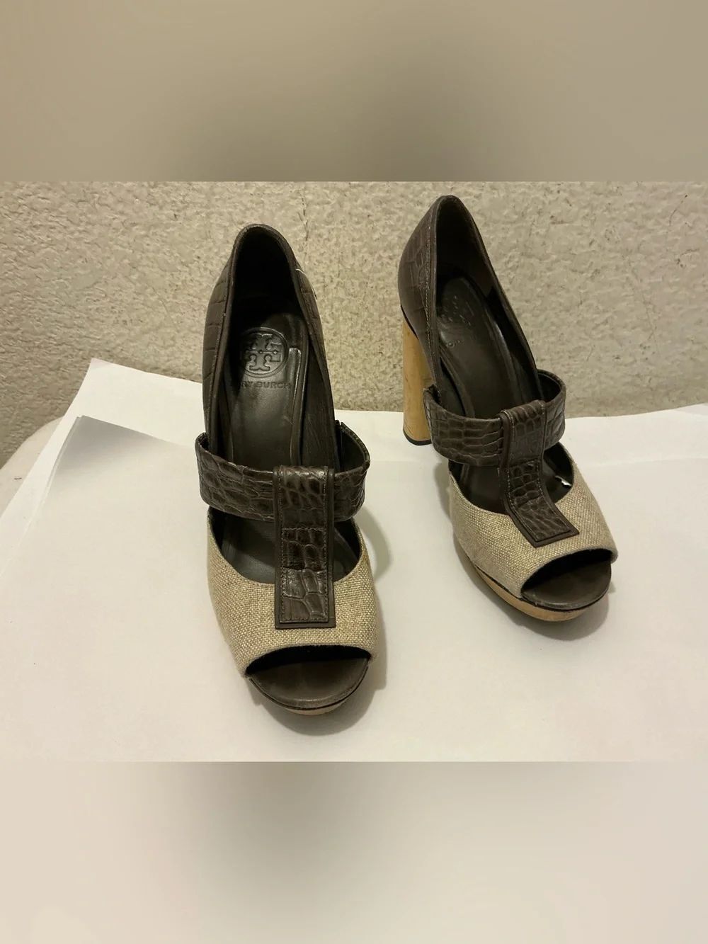 Tory Burch Thea Platform Wooden Chunky Heels size 7.5 M